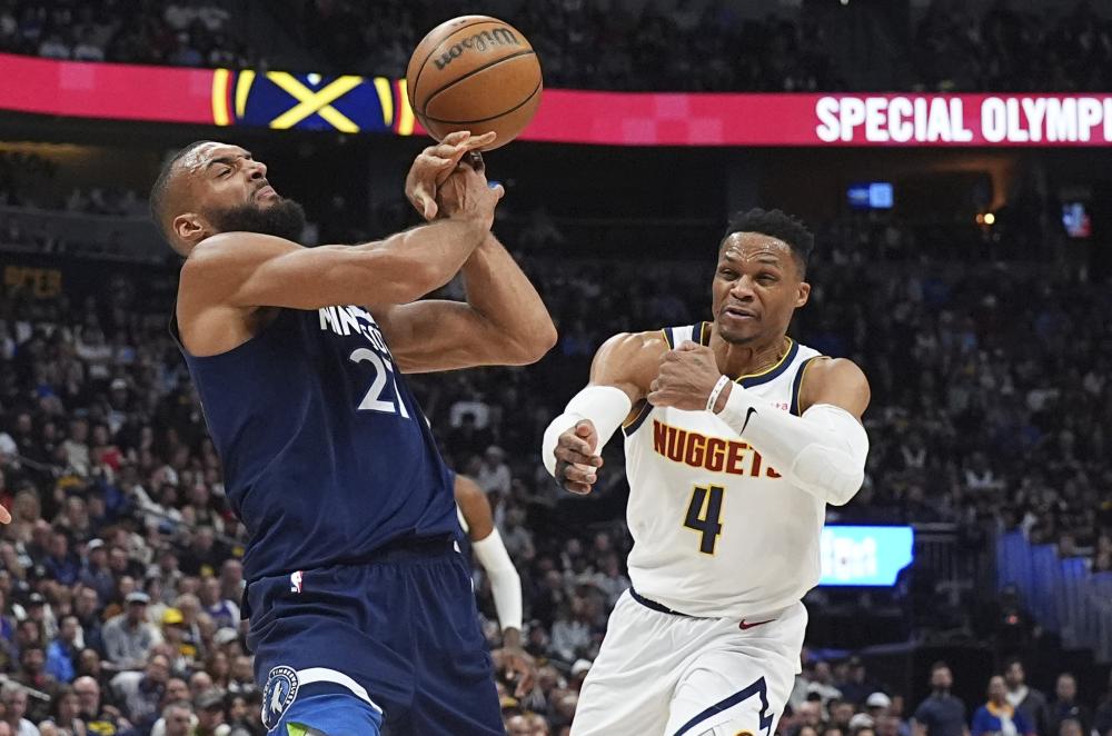 樊振东与王 樊振东与王